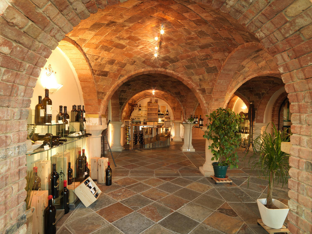 Weingut Skoff Original Hotel Gamlitz Luaran gambar