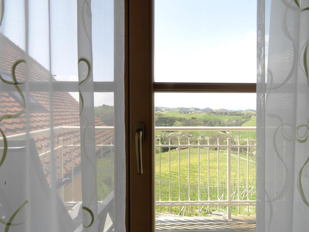 Weingut Skoff Original Hotel Gamlitz Luaran gambar