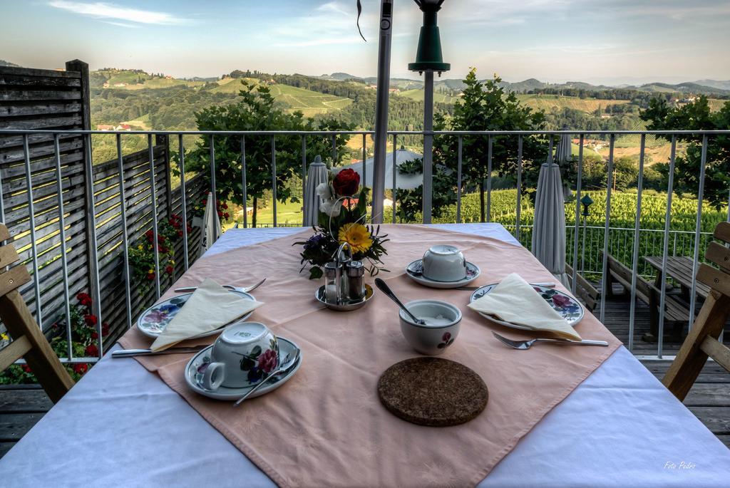 Weingut Skoff Original Hotel Gamlitz Luaran gambar